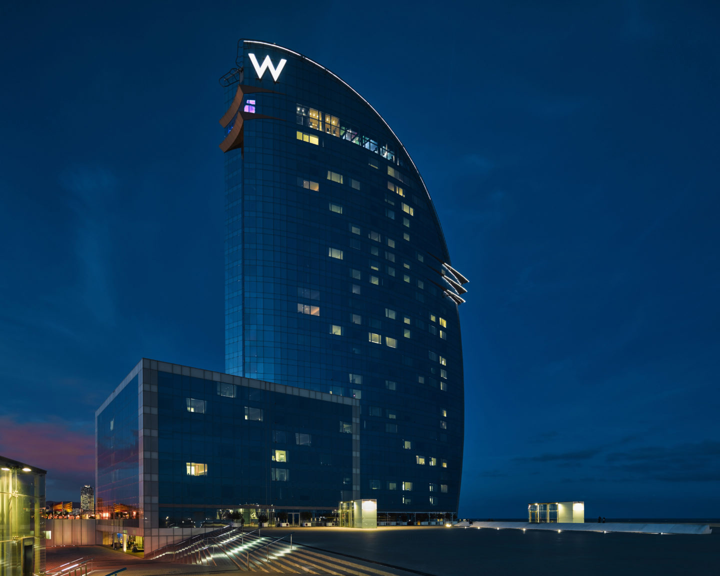 W Hotel Barcelona – Ricardo Bofill Taller de Arquitectura